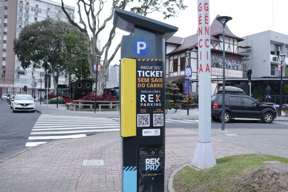 Novas ruas de Blumenau passam a contar com Área Azul nesta terça-feira