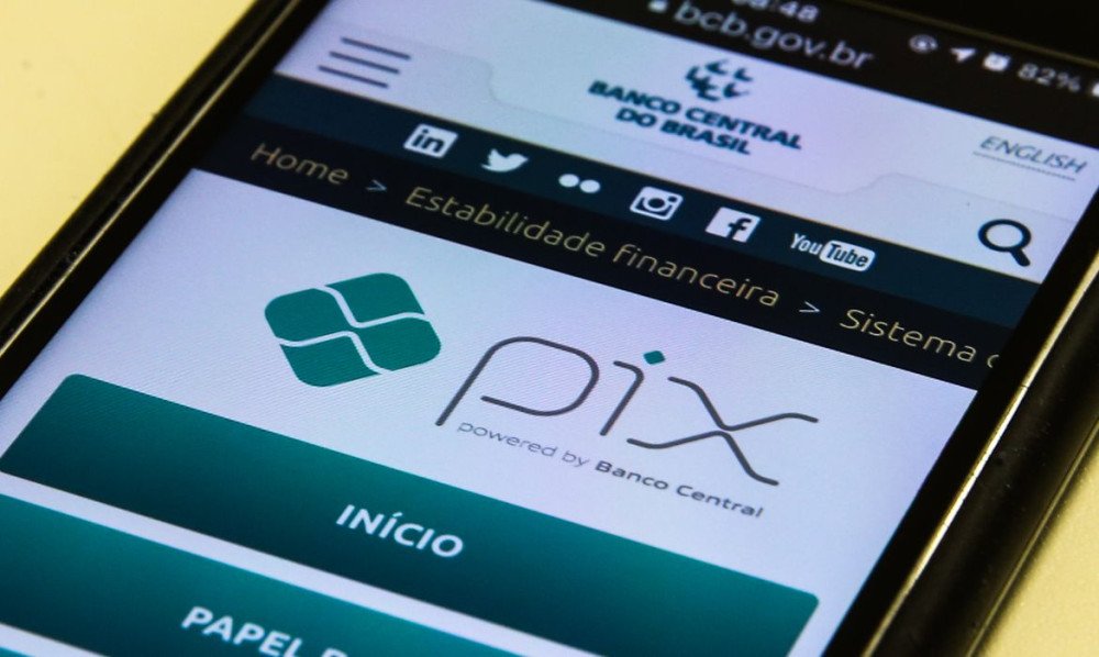 Lei que autoriza pagamento de fiança via PIX é sancionada em SC