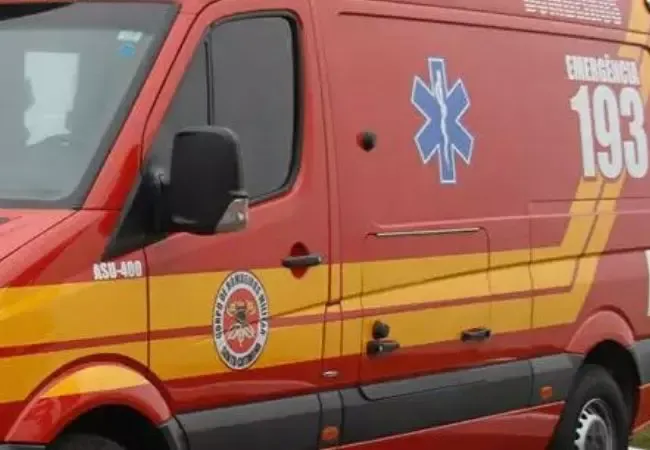 Acidente de trânsito deixa motociclista ferido em Blumenau