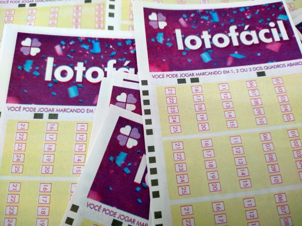 Uma aposta acerta a Lotofácil e leva bolada; veja os números sorteados