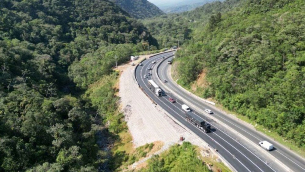 BR-376, sentido Santa Catarina, é liberada na manhã desta quinta-feira