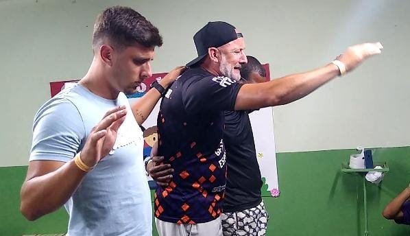 Emerson Luis. Esporte: Fé