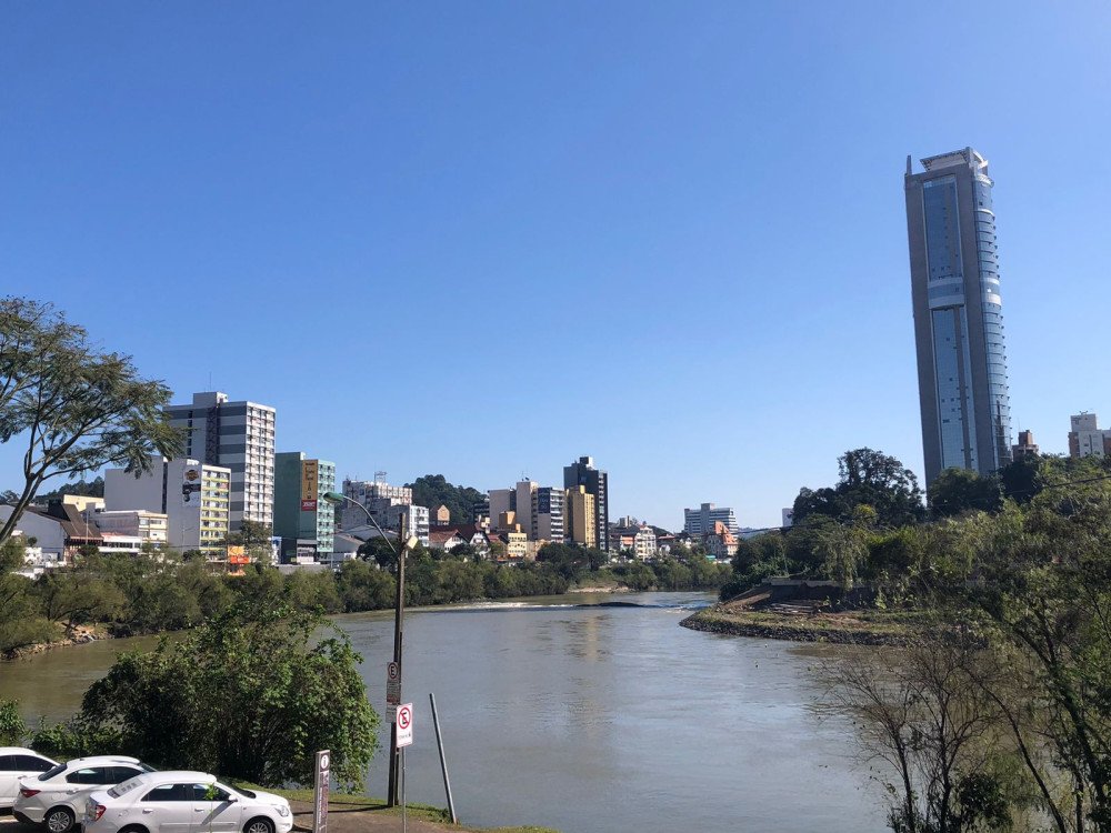 Previsão do tempo: sensação de abafamento marca a terça-feira em Blumenau