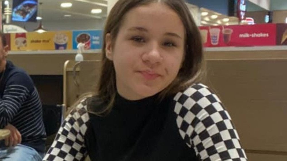 Adolescente de Blumenau está desaparecida e família pede ajuda para encontrá-la