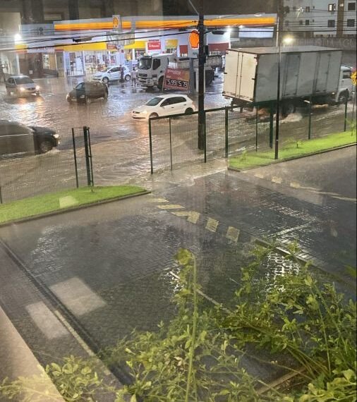 Temporal causa alagamentos e transtornos em vários bairros de Rio do Sul
