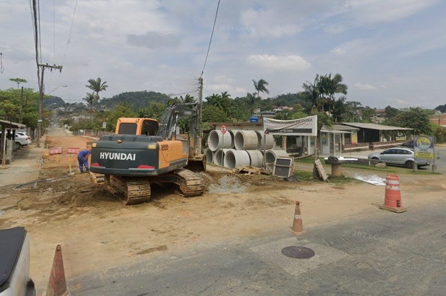 Rua Oscar Dickmann em Blumenau será totalmente interditada na próxima semana devido a obras