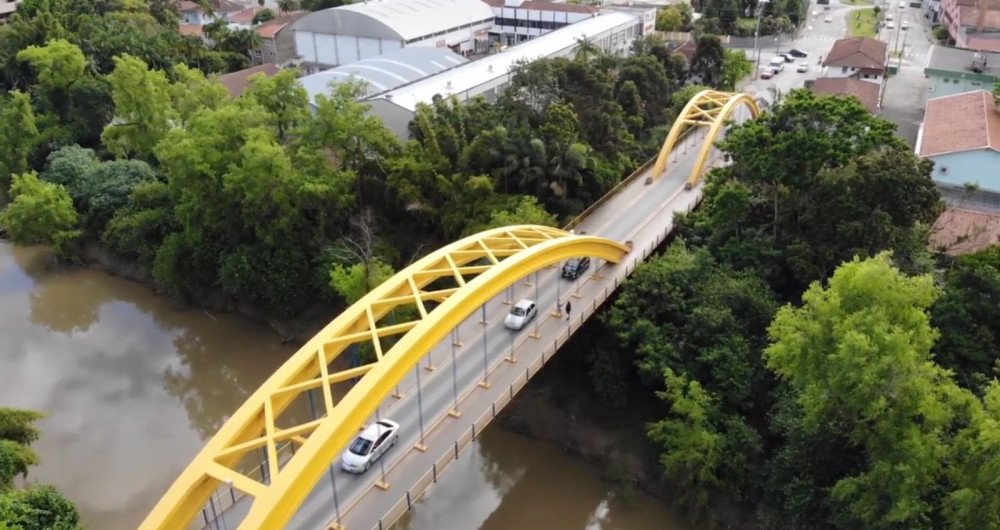 Ponte dos Arcos será fechada para manutenção de iluminação nesta terça, em Rio do Sul