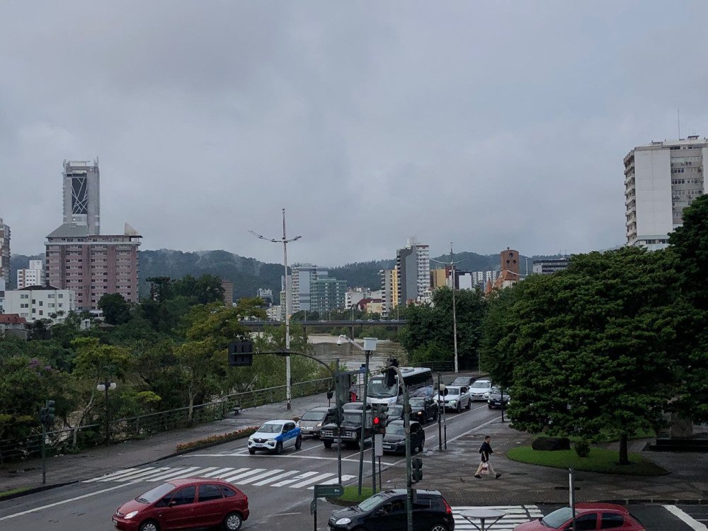 Quarta-feira de Cinzas com tempo instável em Blumenau; confira