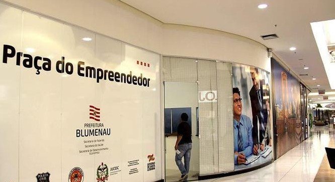 Praça do Empreendedor em Blumenau passa a atender em novo horário a partir desta sexta-feira