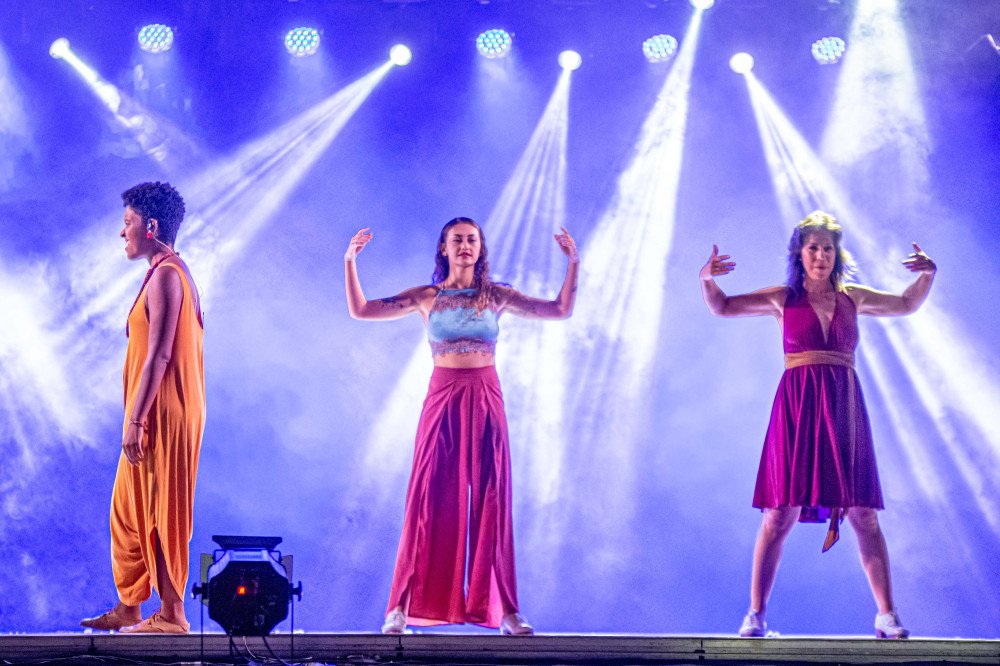 Blumenau e Florianópolis recebem espetáculos teatrais gratuitos em março; saiba mais