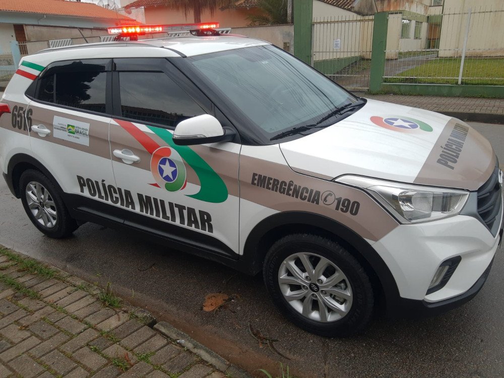 Mulher é presa por injúria racial em sala de cinema de shopping em Balneário Camboriú