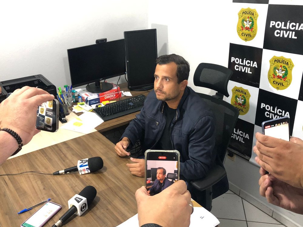 Vídeo: 'Colocaram a criança dentro de uma mala', delegado detalha investigação que revelou morte de menina de 3 anos em Indaial