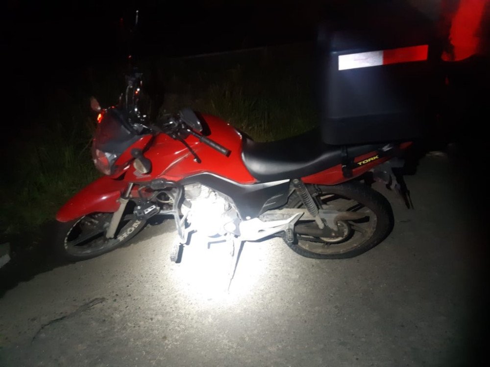 Procurado por roubo, furto e receptação é preso pela PRF em Blumenau após acidente