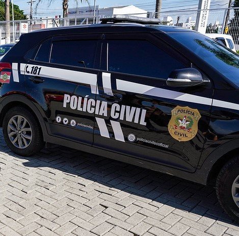 Polícia Civil cumpre mandado de prisão contra suspeito de armazenar conteúdos de pornografia infantil