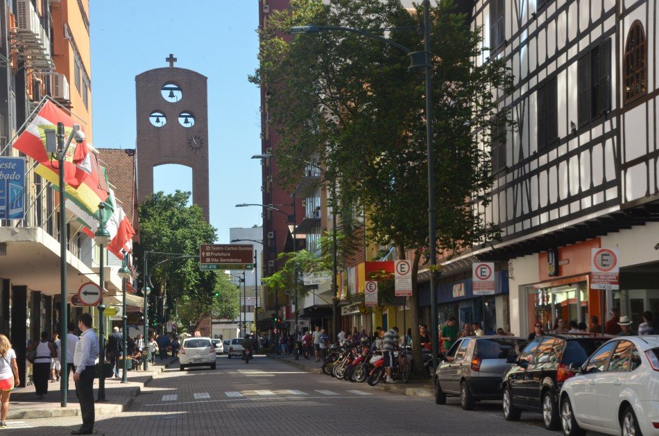 Maratona Internacional altera o trânsito de Blumenau no fim de semana; confira