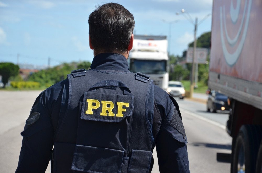PRF intensifica fiscalização nas rodovias federais de SC na Operação Semana Santa 2024