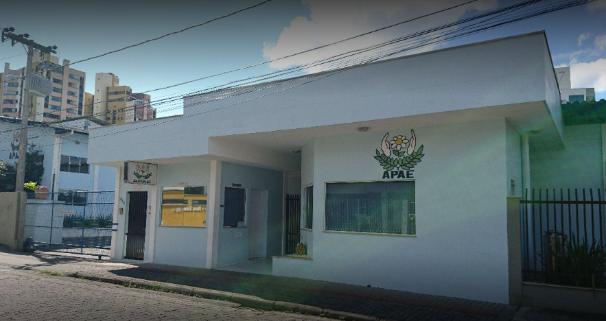 Tradicional Feijoada da Apae de Blumenau será no dia 13 de abril; saiba como ajudar