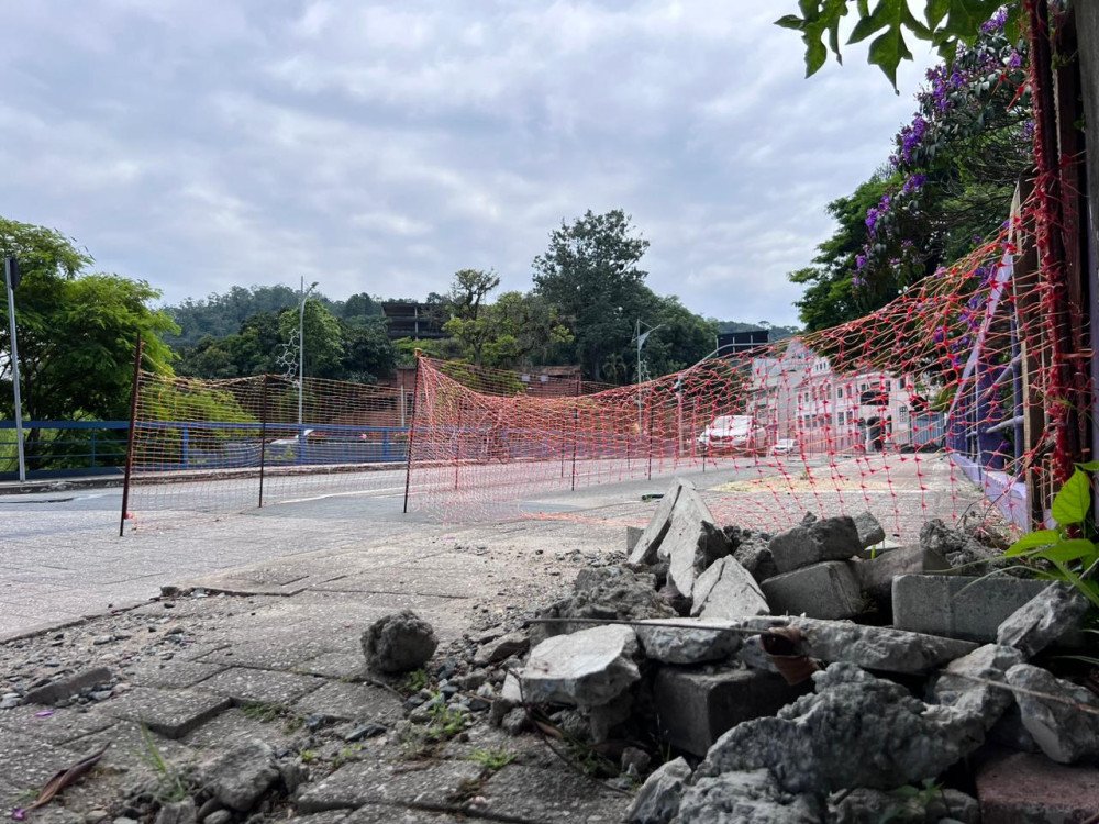 Ponte no Centro de Blumenau estará interditada a partir desta sexta-feira