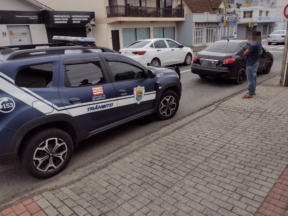 Guarda Municipal de Trânsito de Blumenau recupera veículos furtados