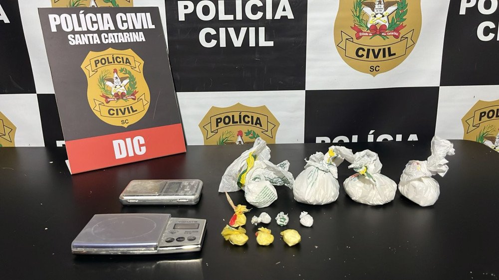 Homem é preso em flagrante por tráfico de drogas em Blumenau