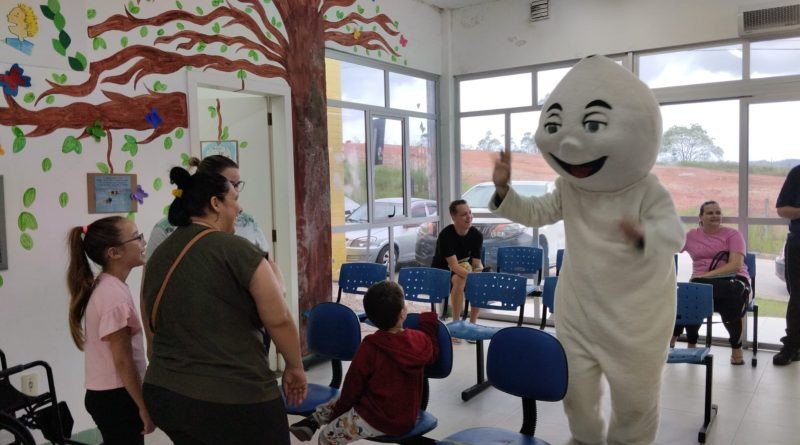 Gaspar aplica mais de 3 mil doses em de vacinas contra a gripe no dia D