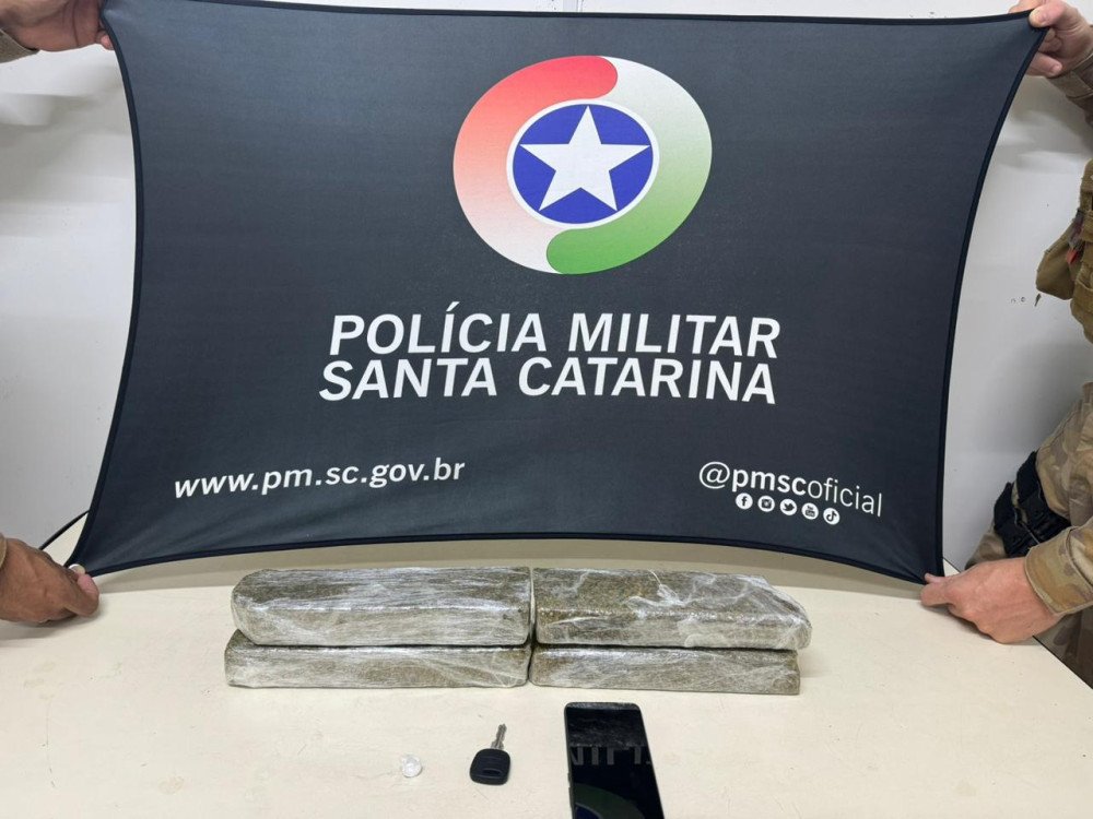 Polícia Militar prende homem com 3,4 kg de drogas no bairro Velha, em Blumenau