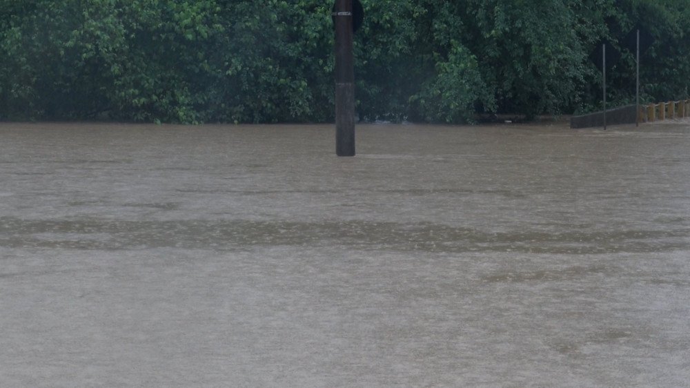 Rio Itajaí-Açu será dragado para amenizar enchentes no Vale do Itajaí; entenda