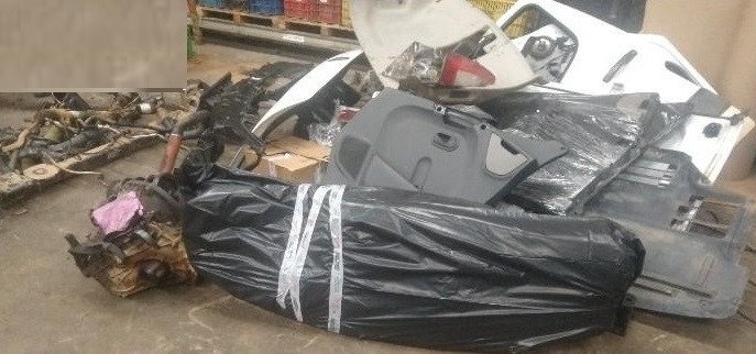 Veículo furtado é encontrado em desmanche em Blumenau