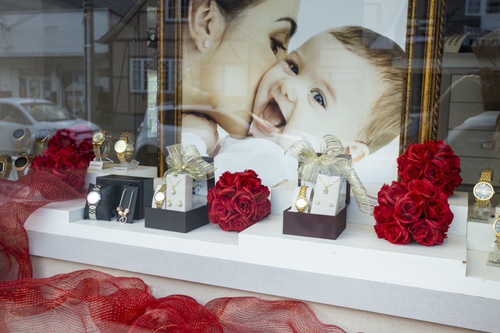 Especial Dia das Mães: termina nesta sexta-feira inscrições para concurso de vitrines da CDL Blumenau; veja