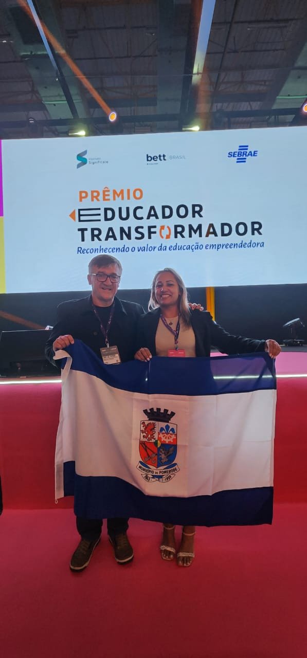 Professora de Pomerode conquista premiação nacional na 2ª edição do Prêmio Educador Transformador