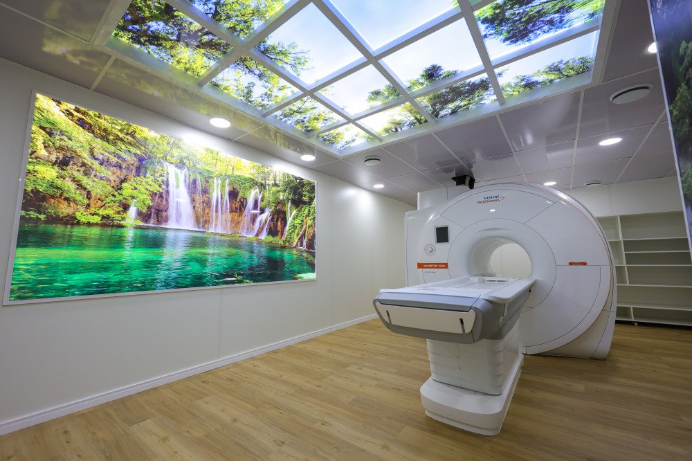 Hospital Santo Antônio passa a ter aparelho de ressonância magnética e governo de SC anuncia mais R$ 62 milhões em investimentos