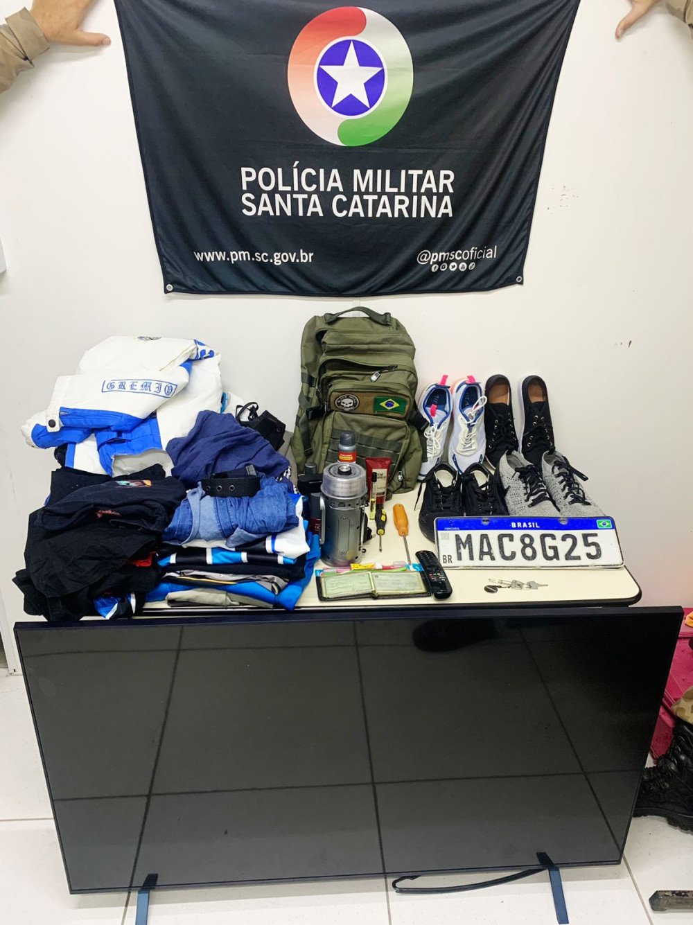 Homem é preso por receptação e adulteração de veículo em Blumenau