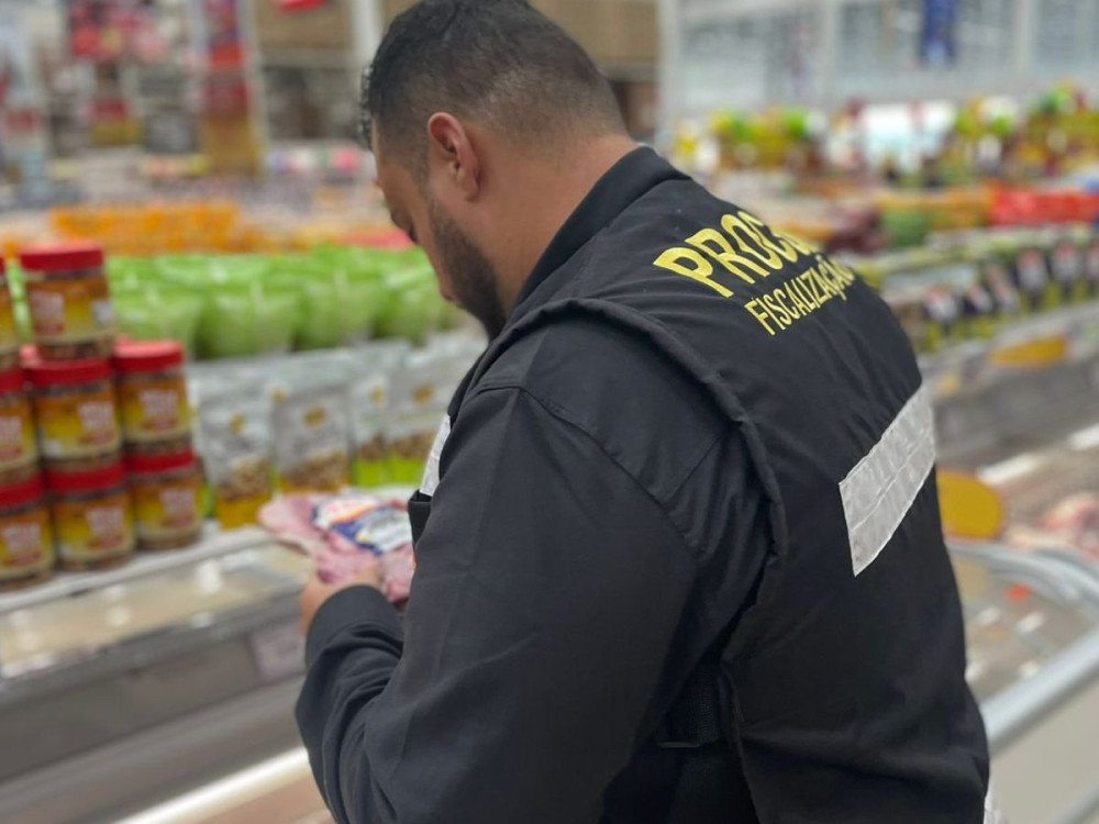 Procon de Indaial aumenta fiscalizações após denúncias de venda de produtos vencidos em mercados