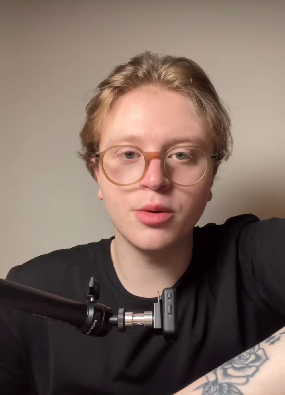 Sem Nicotina: influencer revela vício em cigarros eletrônicos e cria movimento na internet; entenda