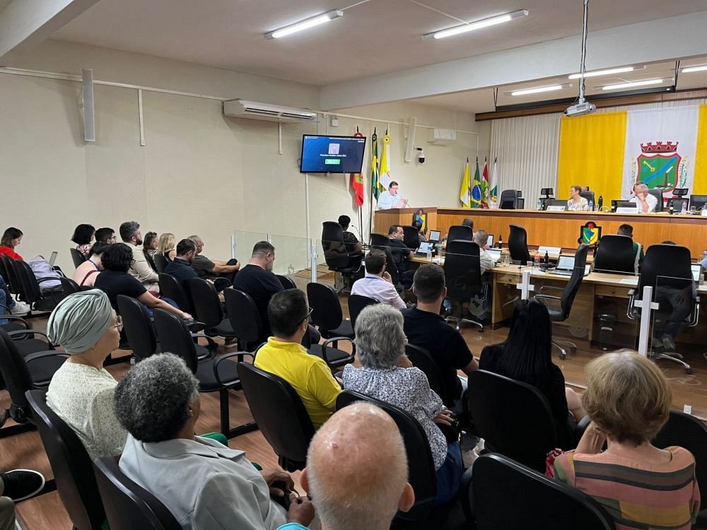 Câmara de Vereadores de Gaspar aprova projeto que proíbe consumo de bebidas alcoólicas em praças da cidade