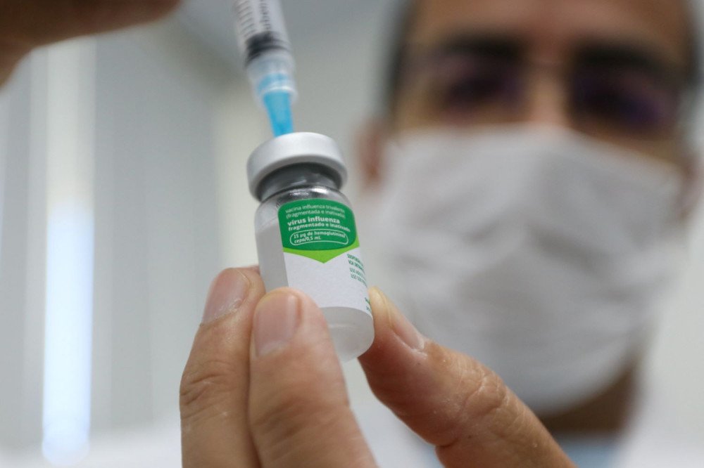 Vacina da gripe é liberada em SC para toda a população