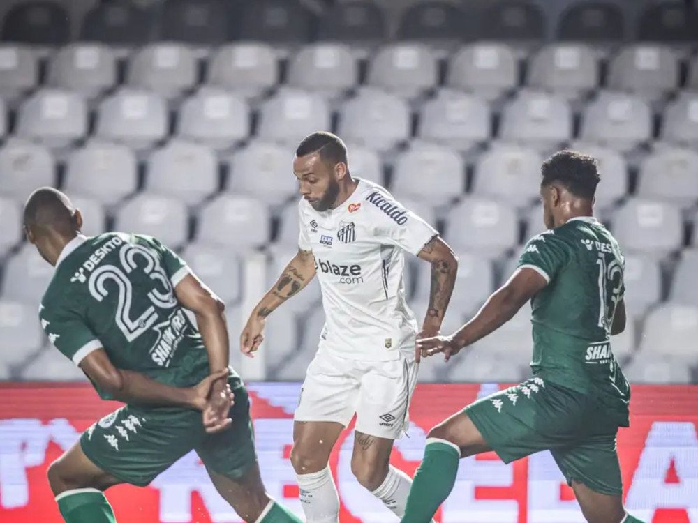 Santos goleia o Guarani e mantém 100% de aproveitamento na Série B