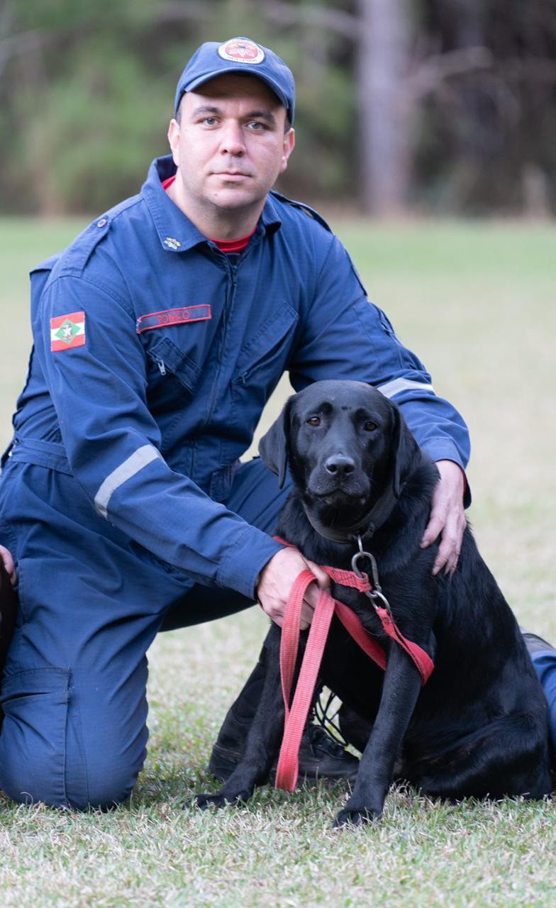 Fotos: Binômios do CBMSC são enviados para atuar no RS; dupla de Blumenau está na lista