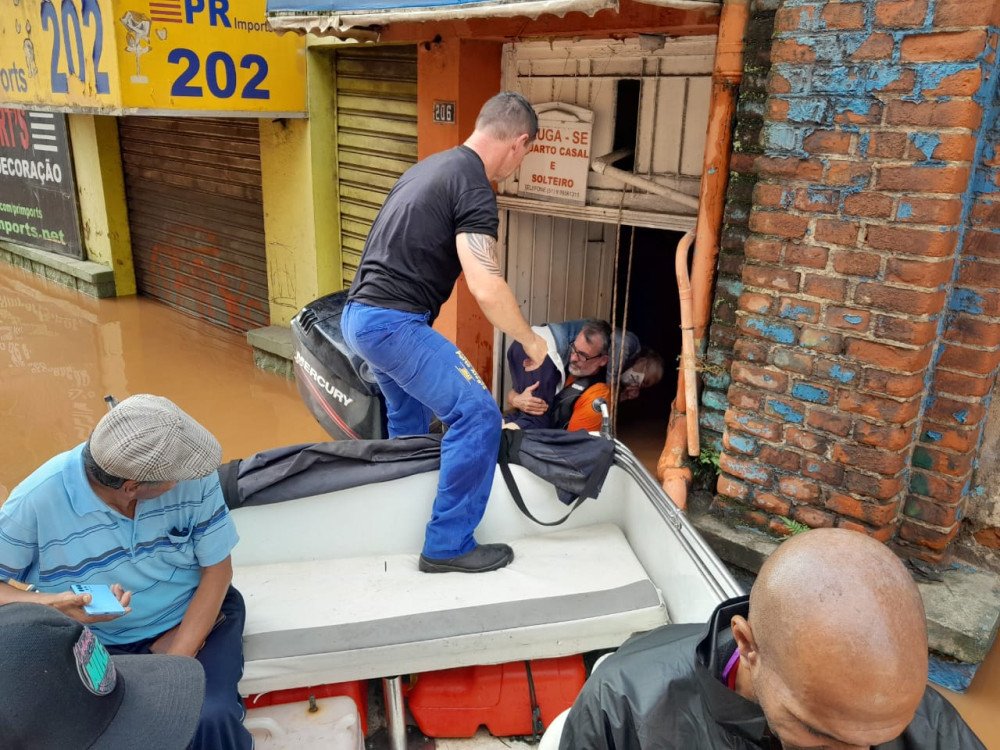 Chuva no RS: Número de mortos sobe para 147, aponta novo balanço da Defesa Civil