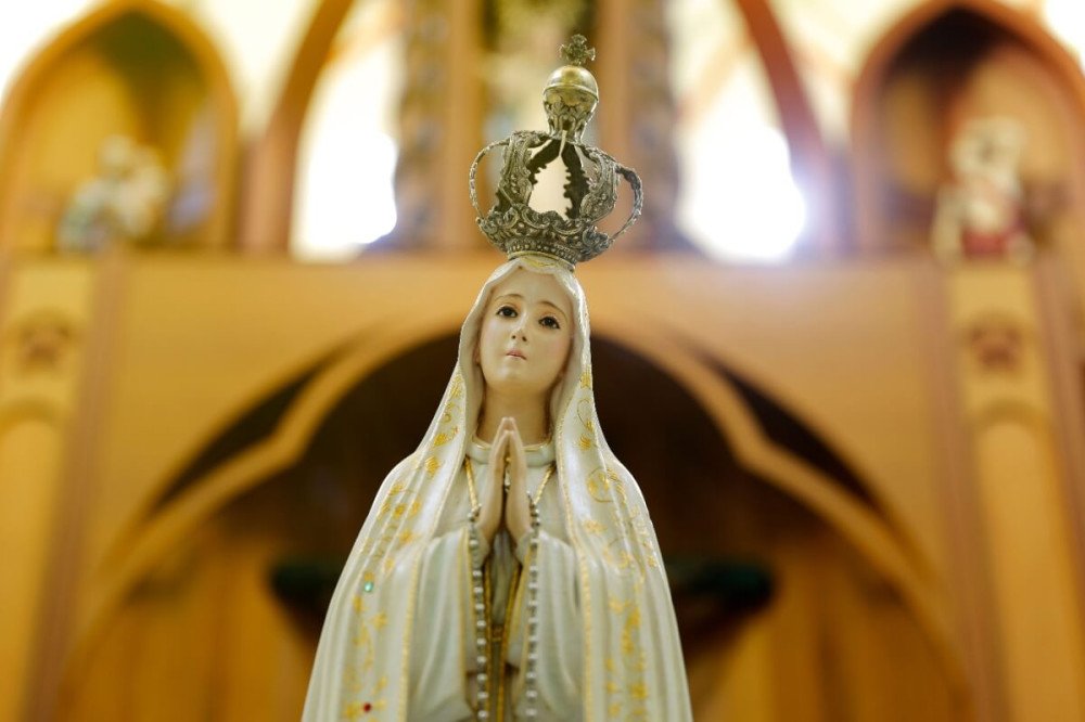 Fieis celebram dia de Nossa Senhora de Fátima nesta segunda-feira