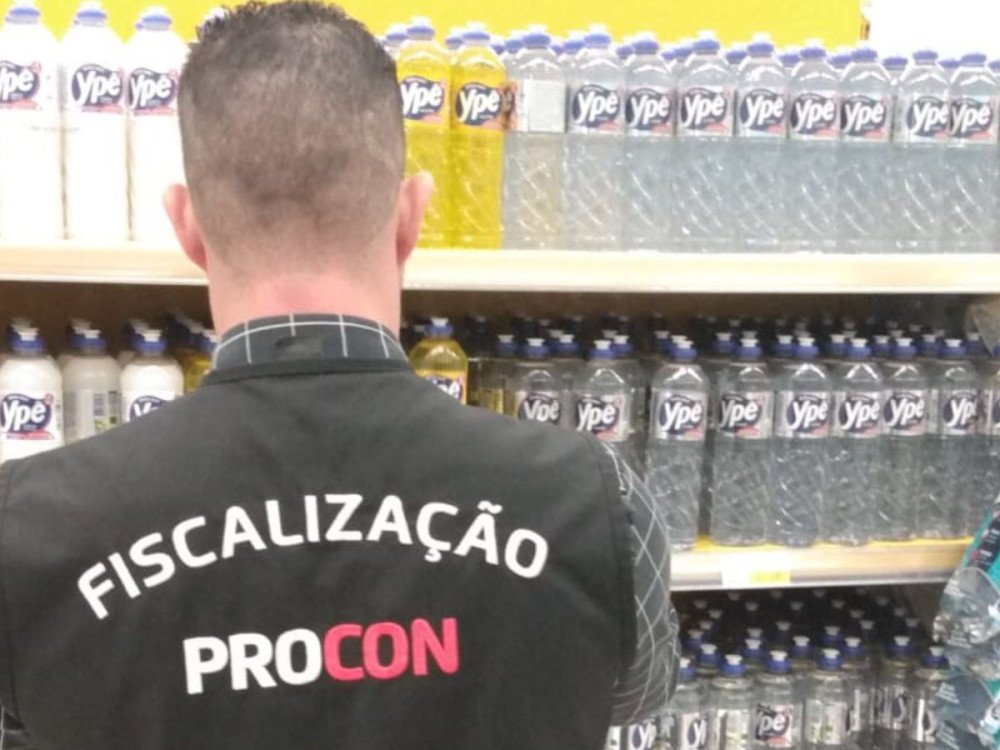 Anvisa suspende lotes de detergentes Ypê e Procon Blumenau fiscaliza estabelecimentos