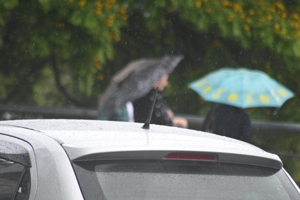 Defesa Civil de SC alerta para grande volume de chuva no fim de semana