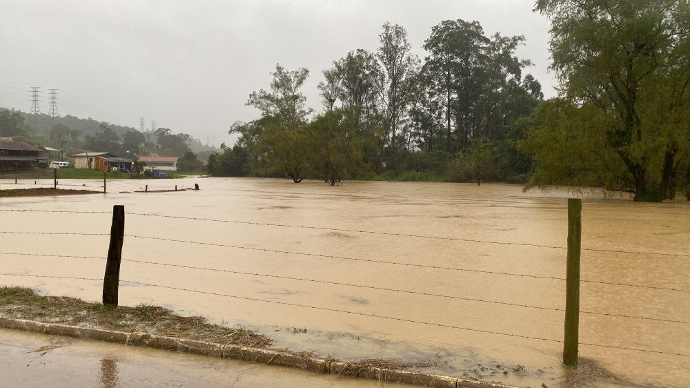 Chuva em SC: 24 cidades registram ocorrências e oito decretam situação de emergência