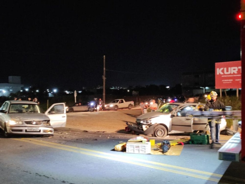 Acidente de trânsito na Rodovia Jorge Lacerda deixa três feridos em Gaspar