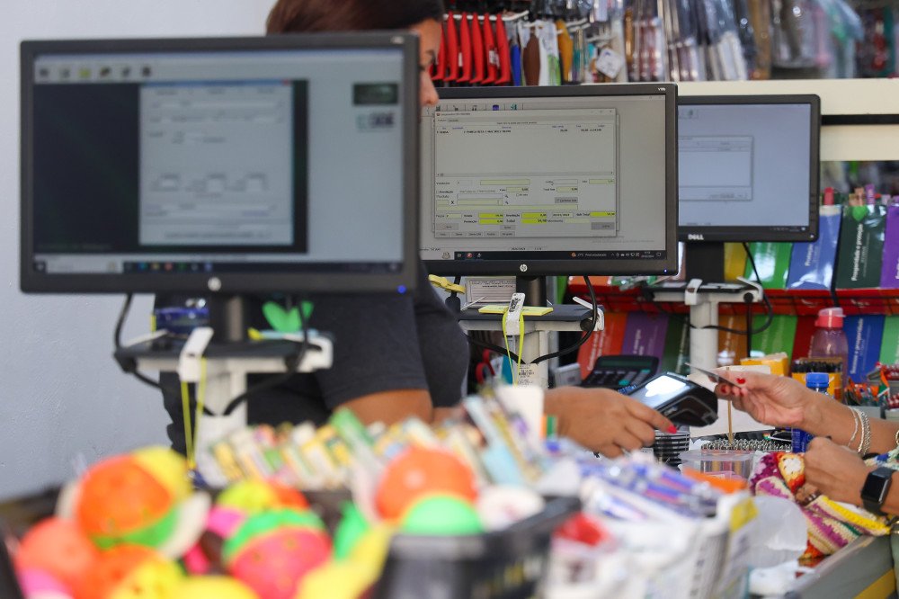 Arrecadação de SC em abril soma R$ 4,6 bilhões e tem alta real de quase 14%