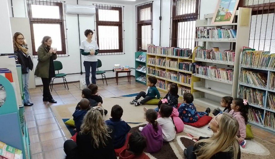 Biblioteca Municipal de Blumenau terá espaço de leitura para bebês a partir de junho