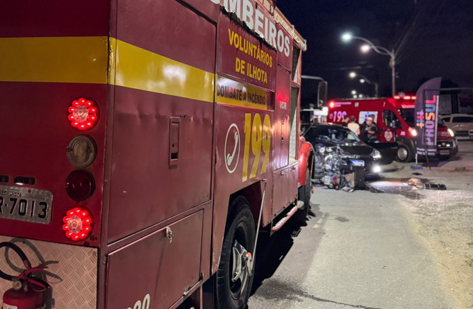 Adolescente que pilotava moto fica gravemente ferido após colisão frontal com carro em Ilhota