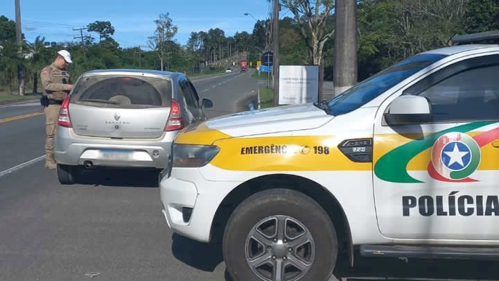 Rodovias de SC têm menos acidentes no feriadão de Corpus Christi, mas número de mortes é maior
