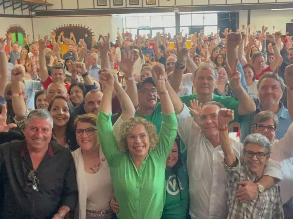 Ana Paula Lima confirma pré-candidatura à prefeitura de Blumenau