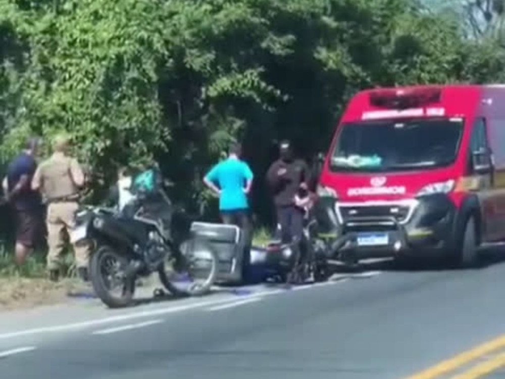 Acidente de trânsito em Blumenau tem pancadaria e polícia precisa intervir